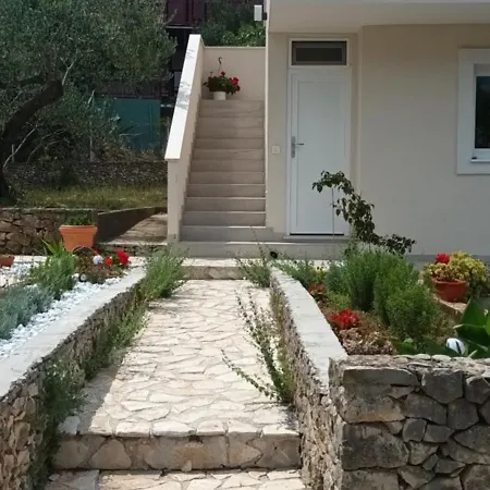 Διαμέρισμα Bila Lumbrela