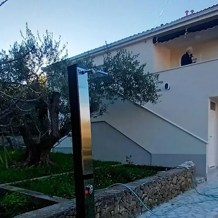 Διαμέρισμα Bila Lumbrela