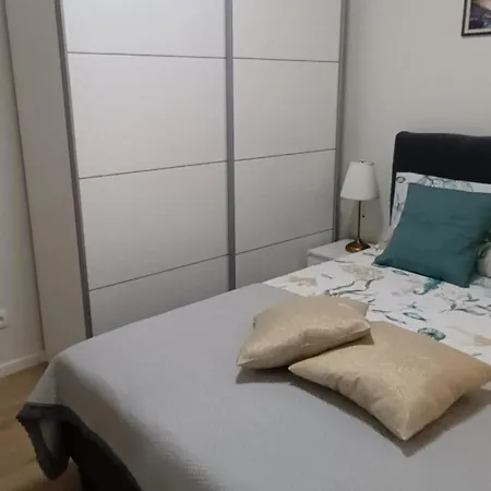 Bila Lumbrela Supetar