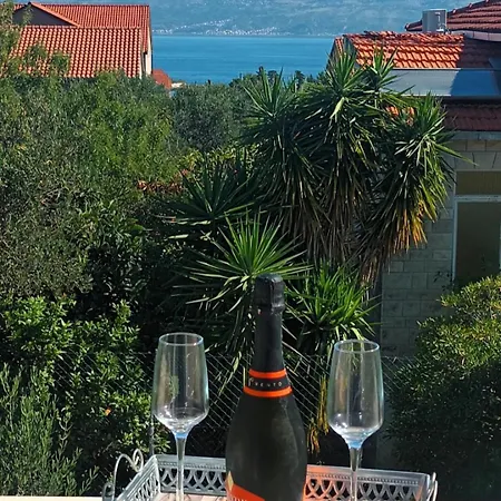 Bila Lumbrela Apartmán Supetar