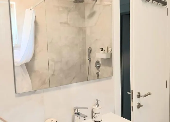 Bila Lumbrela Apartment Supetar